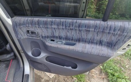 Nissan Rnessa, 1998 год, 250 000 рублей, 10 фотография
