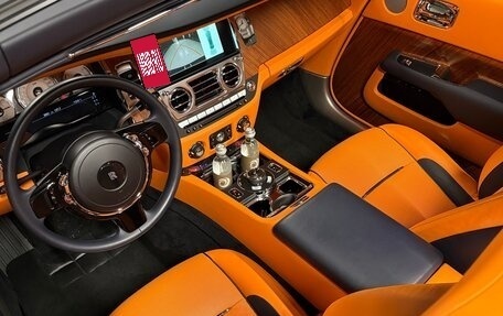 Rolls-Royce Dawn, 2016 год, 27 000 000 рублей, 6 фотография