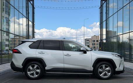 Toyota RAV4, 2021 год, 3 099 000 рублей, 13 фотография
