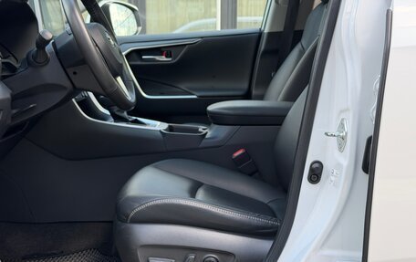 Toyota RAV4, 2021 год, 3 099 000 рублей, 18 фотография