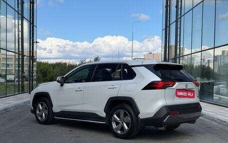 Toyota RAV4, 2021 год, 3 099 000 рублей, 5 фотография