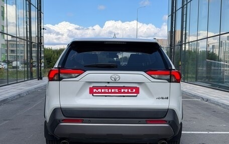 Toyota RAV4, 2021 год, 3 099 000 рублей, 6 фотография