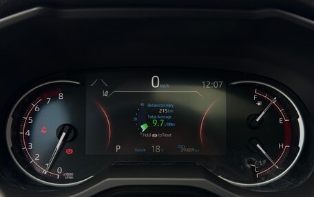 Toyota RAV4, 2021 год, 3 099 000 рублей, 24 фотография