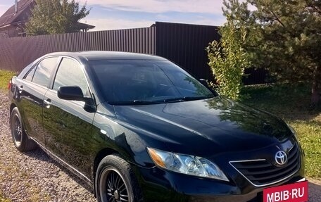 Toyota Camry, 2007 год, 850 000 рублей, 2 фотография