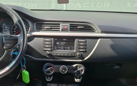 KIA Rio IV, 2018 год, 1 390 000 рублей, 10 фотография