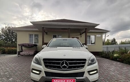 Mercedes-Benz M-Класс, 2012 год, 2 400 000 рублей, 1 фотография