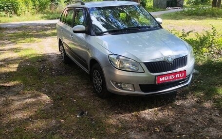 Skoda Fabia II, 2011 год, 400 000 рублей, 1 фотография