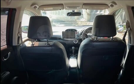 Honda Fit Shuttle I рестайлинг, 2013 год, 1 000 000 рублей, 4 фотография