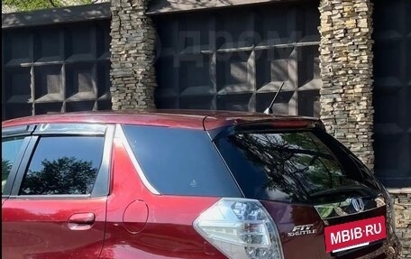Honda Fit Shuttle I рестайлинг, 2013 год, 1 000 000 рублей, 5 фотография