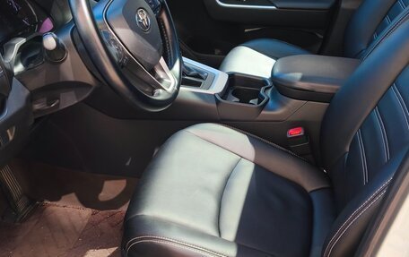 Toyota RAV4, 2021 год, 3 000 000 рублей, 12 фотография