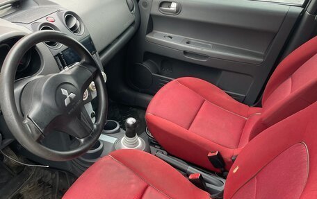 Mitsubishi Colt VI рестайлинг, 2005 год, 205 000 рублей, 8 фотография