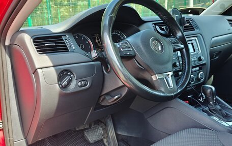 Volkswagen Jetta VI, 2014 год, 850 000 рублей, 16 фотография