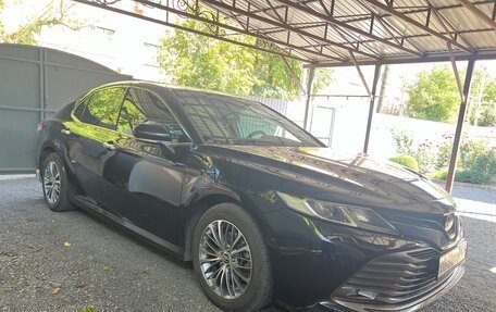 Toyota Camry, 2020 год, 2 550 000 рублей, 3 фотография