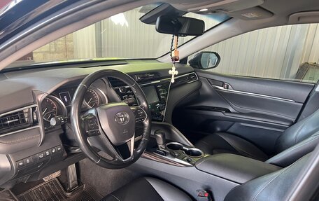 Toyota Camry, 2020 год, 2 550 000 рублей, 5 фотография