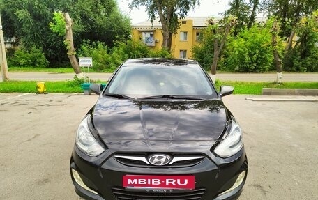 Hyundai Solaris II рестайлинг, 2011 год, 730 000 рублей, 6 фотография