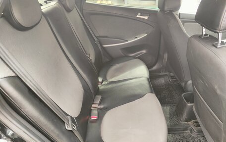 Hyundai Solaris II рестайлинг, 2011 год, 730 000 рублей, 15 фотография