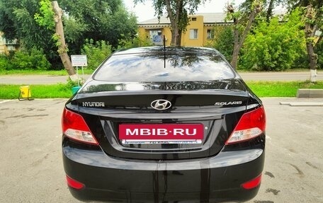 Hyundai Solaris II рестайлинг, 2011 год, 730 000 рублей, 10 фотография