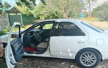 Toyota Camry, 2000 год, 680 000 рублей, 8 фотография