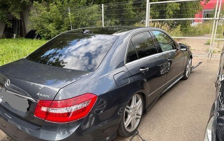 Mercedes-Benz E-Класс, 2011 год, 1 350 000 рублей, 16 фотография