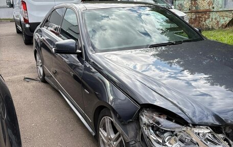 Mercedes-Benz E-Класс, 2011 год, 1 350 000 рублей, 20 фотография