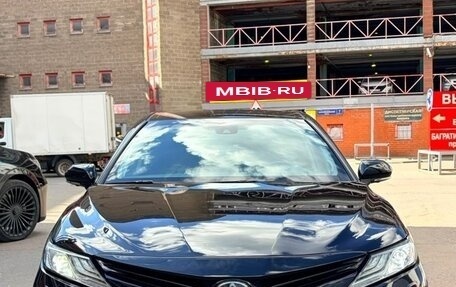 Toyota Camry, 2018 год, 2 200 000 рублей, 2 фотография