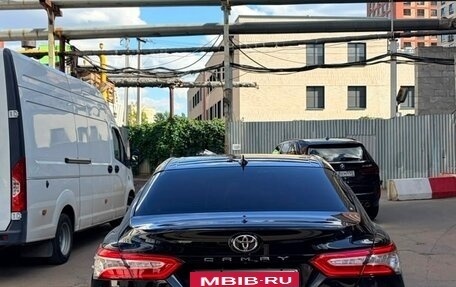 Toyota Camry, 2018 год, 2 200 000 рублей, 9 фотография