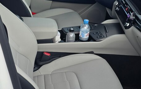 KIA Sportage IV рестайлинг, 2025 год, 6 000 000 рублей, 12 фотография