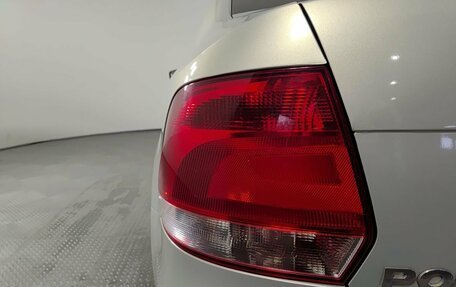 Volkswagen Polo VI (EU Market), 2010 год, 650 000 рублей, 11 фотография