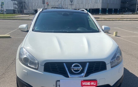 Nissan Qashqai, 2011 год, 950 000 рублей, 2 фотография