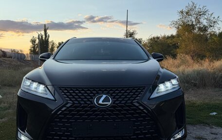 Lexus RX IV рестайлинг, 2021 год, 6 000 000 рублей, 4 фотография