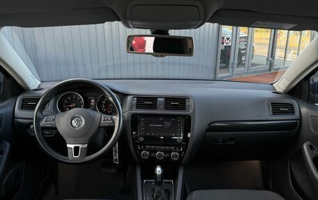 Volkswagen Jetta VI, 2012 год, 1 299 000 рублей, 13 фотография