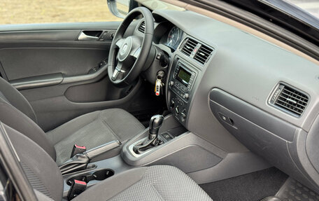 Volkswagen Jetta VI, 2014 год, 930 000 рублей, 20 фотография