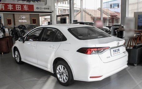 Toyota Corolla, 2022 год, 1 750 000 рублей, 4 фотография