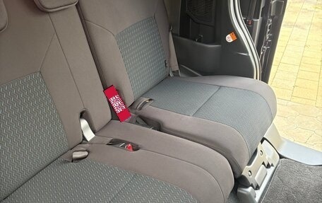 Toyota Roomy I, 2020 год, 1 300 000 рублей, 26 фотография