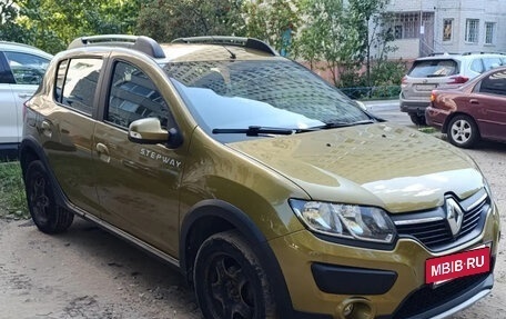 Renault Sandero II рестайлинг, 2016 год, 1 040 000 рублей, 13 фотография