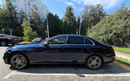 Mercedes-Benz E-Класс, 2018 год, 3 200 000 рублей, 5 фотография