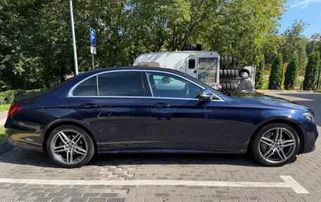 Mercedes-Benz E-Класс, 2018 год, 3 200 000 рублей, 4 фотография