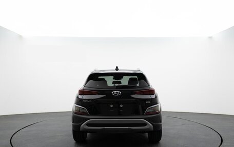 Hyundai Kona I, 2022 год, 1 750 000 рублей, 4 фотография