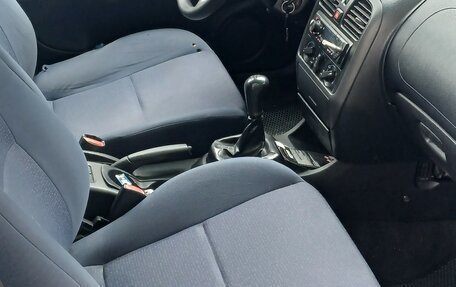 Mitsubishi Carisma I, 2002 год, 150 000 рублей, 9 фотография