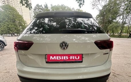 Volkswagen Tiguan II, 2019 год, 2 250 000 рублей, 3 фотография