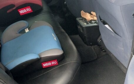 Mitsubishi Carisma I, 2002 год, 150 000 рублей, 10 фотография