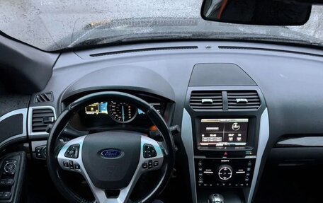 Ford Explorer VI, 2011 год, 1 400 000 рублей, 13 фотография