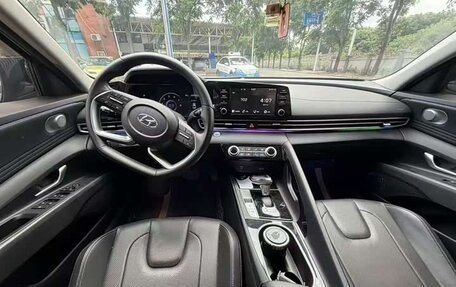 Hyundai Elantra, 2023 год, 1 590 800 рублей, 7 фотография