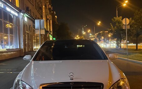 Mercedes-Benz S-Класс, 2008 год, 2 450 000 рублей, 3 фотография