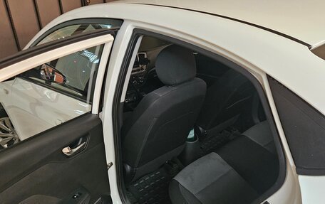 Hyundai Solaris II рестайлинг, 2021 год, 999 000 рублей, 9 фотография