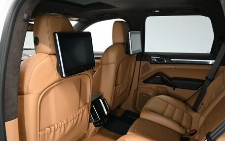 Porsche Cayenne III, 2016 год, 8 290 000 рублей, 24 фотография