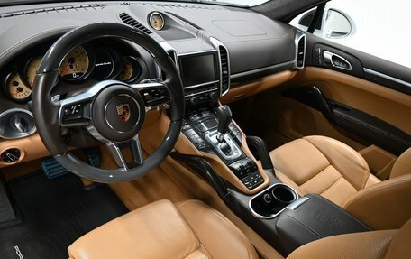 Porsche Cayenne III, 2016 год, 8 290 000 рублей, 23 фотография