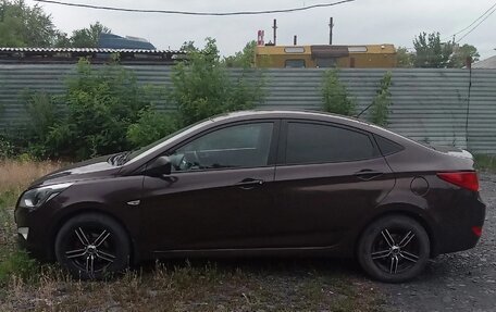 Hyundai Solaris II рестайлинг, 2015 год, 880 000 рублей, 5 фотография
