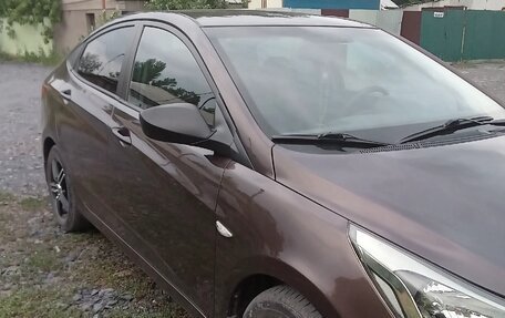 Hyundai Solaris II рестайлинг, 2015 год, 880 000 рублей, 4 фотография