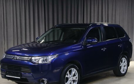 Mitsubishi Outlander III рестайлинг 3, 2013 год, 1 149 000 рублей, 1 фотография